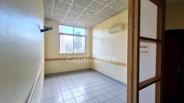 Réelle Opportunité en exclusivité – Baisse de Prix ! Locaux / Bureaux à Tarbes