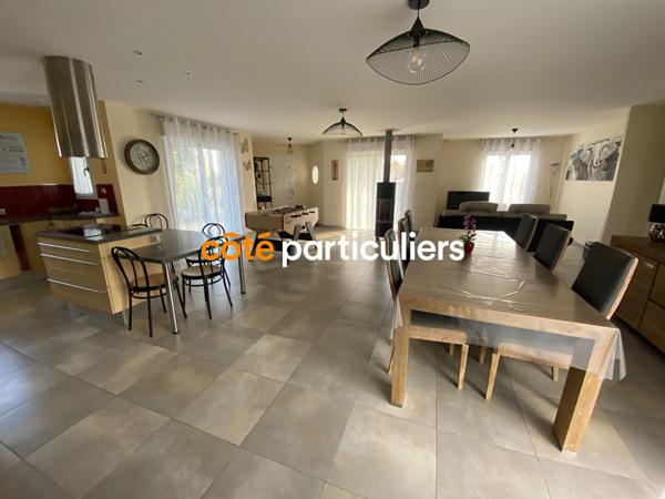 Vente Maison148 m² - 6 Pièces - CHANTONNAY (85110)