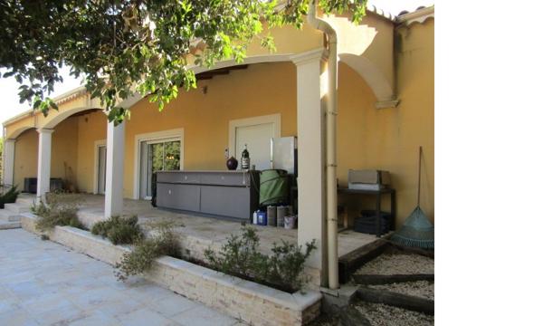 Villa plain pied 140m² sur 1000m² de terrain avec piscine, Donzère 379 000HAI