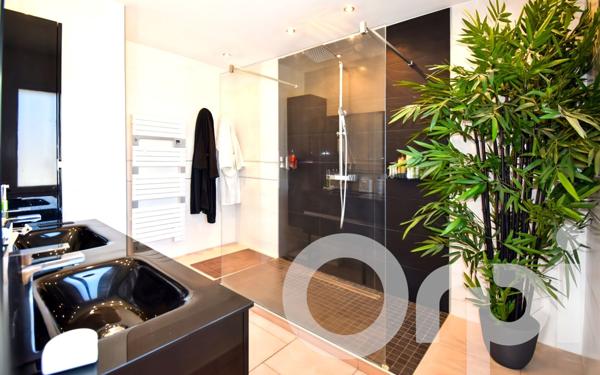 Maison à vendre    5 pièces •  Cabrières