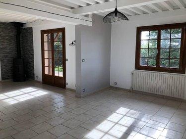 Maison à louer à Longwy-sur-le-Doubs dans le Jura (39120), ref : 39033-L603