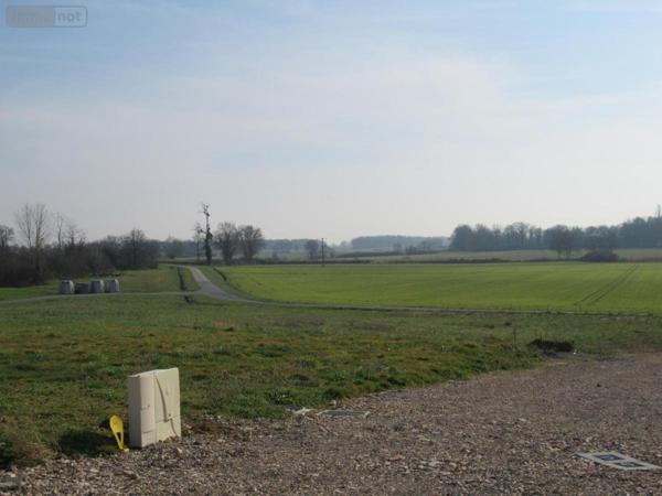 Terrain à Batir à vendre à Chevroux dans l'Ain (01190), ref : 01018-411