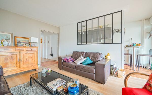 Appartement à vendre    3 pièces • 68 m2 Paris 4