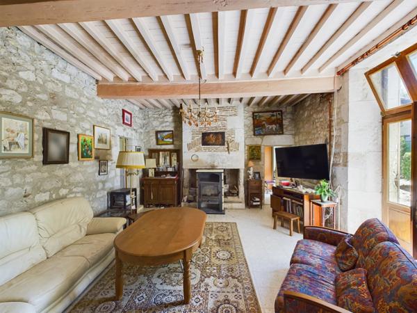 Beau domaine de 40 ha, maison d'amis et piscine