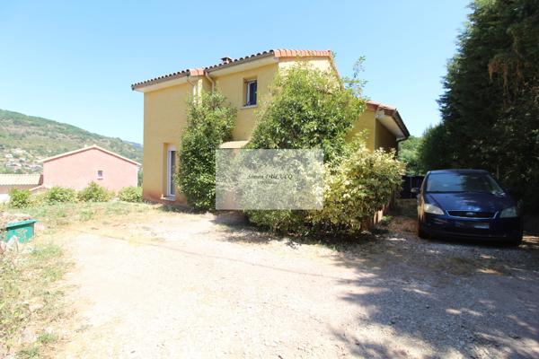 Maison de TYPE 5 sur les hauteurs de St-Affrique