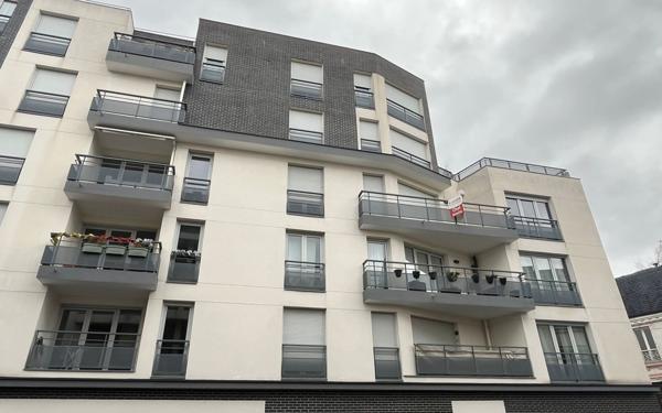 Appartement à louer    2 pièces • 42,20 m2 Fontenay-sous-Bois