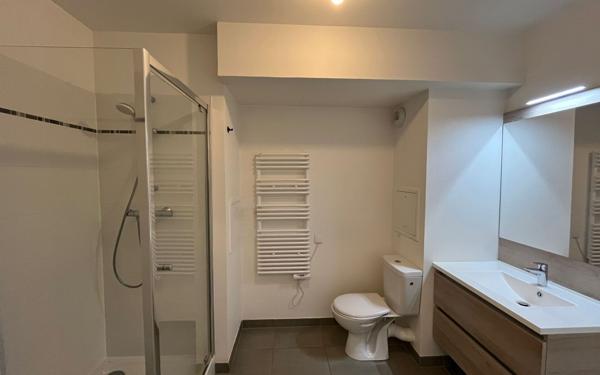 Appartement à louer    2 pièces • 42,20 m2 Fontenay-sous-Bois