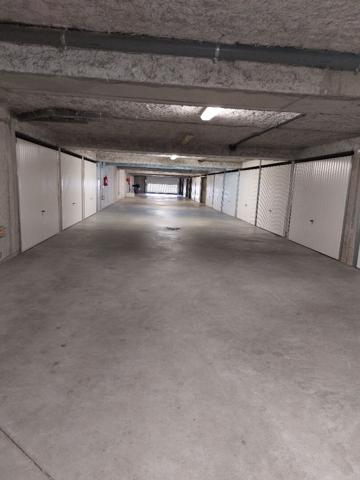 APPARTEMENT T3 EN REZ DE JARDIN AVEC CAVE ET GARAGE DANS RESIDENCE PRISEE AVEC PISCINE SITUE A BOURG LES VALENCE 26500