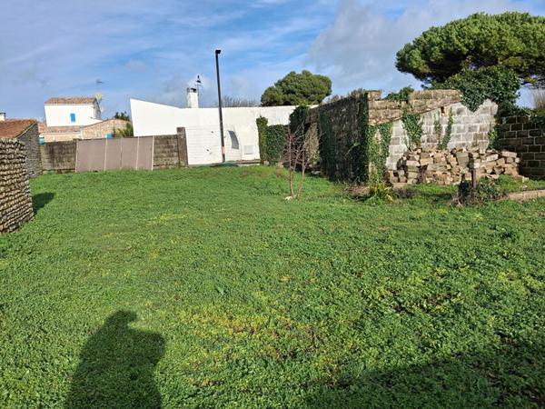 Terrain au Centre de La Brée Les Bains