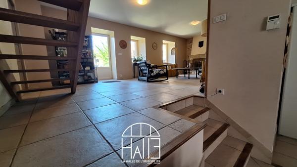 Maison 7 pièces - 240 m²