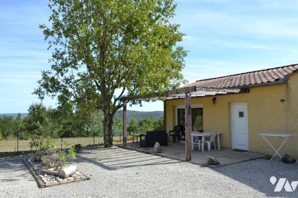 MAISON INDIVIDUELLE AVEC TERRAIN ATTENANT DE 2226 m²