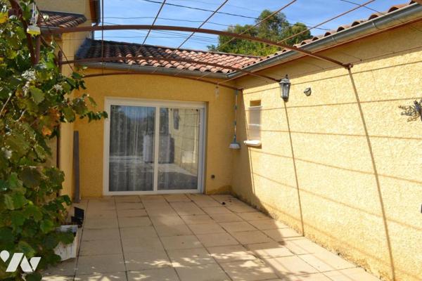 MAISON INDIVIDUELLE AVEC TERRAIN ATTENANT DE 2226 m²