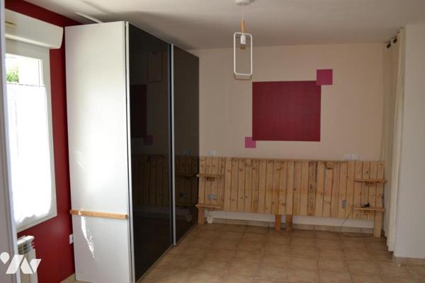 MAISON INDIVIDUELLE AVEC TERRAIN ATTENANT DE 2226 m²