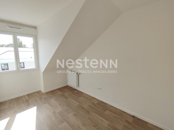 A VENDRE MONTIGNY VILLAGE SUPERBE 4 PIECES 81,7M² EN DERNIER ETAGE AVEC TERRASSE