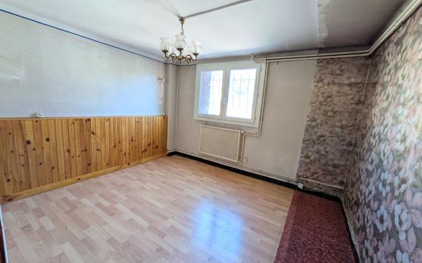 Maison à vendre    5 pièces • 183,69 m2 Le Pontet