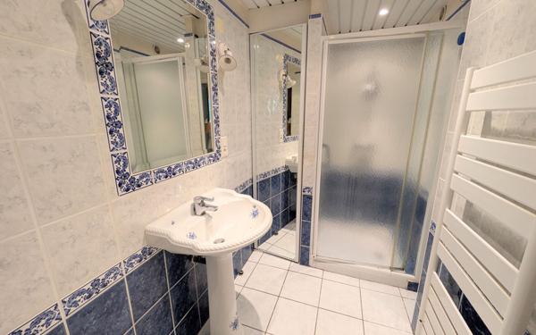 Maison à vendre    5 pièces • 183,69 m2 Le Pontet