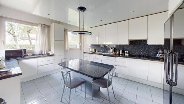 Maison d'architecte L'HAY-LES-ROSES 5 pièces 163.28 m²