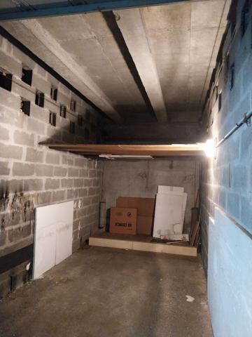 Garage /box TOURS