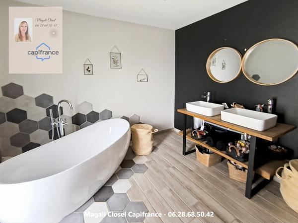 Magnifique maison contemporaine de plain-pied – 130 m² – 2018 – Terrain 7 400 m² avec piscine