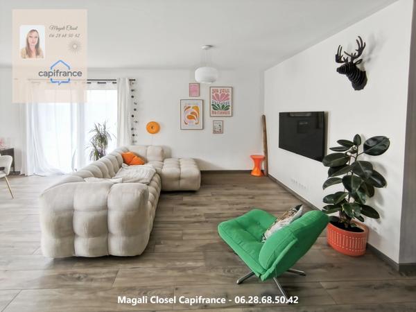 Magnifique maison contemporaine de plain-pied – 130 m² – 2018 – Terrain 7 400 m² avec piscine