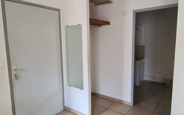 Appartement à louer    3 pièces •  Loupian