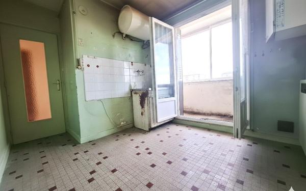 Appartement à vendre    3 pièces • 51 m2 Vénissieux