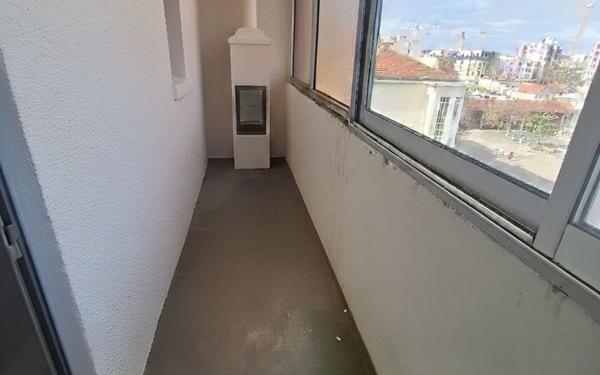 Appartement à vendre    3 pièces • 51 m2 Vénissieux