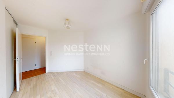 APPARTEMENT 4 PIECES 77.58 m2 +  TERRASSE + 2 PARKINGS - CALME - LUMINEUX - PROCHE T10 et COMMERCES