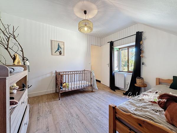 Maison 7 pièces - 210 m² Exclusivité efficity