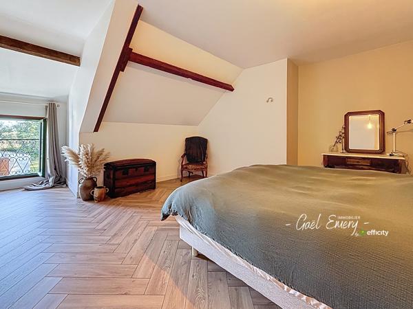 Maison 7 pièces - 210 m² Exclusivité efficity