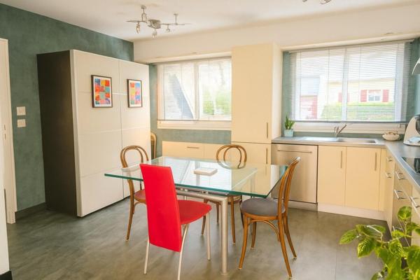 MAISON DE VILLE - GUIDEL -  6 PIECES - 123 M²