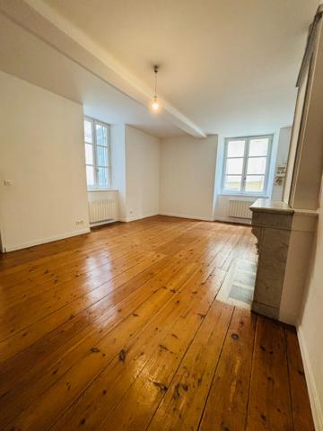 Appartement T2 / 1° étg - Réf OCRE