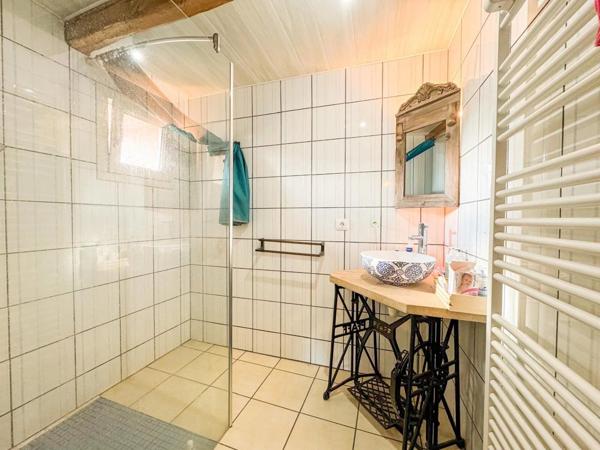 Vente Maison de village 7 pièces 271 m2 à Saint-Broingt-le-Bois