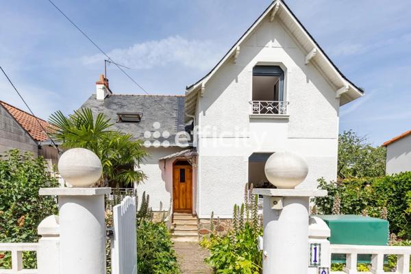 Maison
         7 pièces
        - 199 m² Exclusivité 475 000 € *