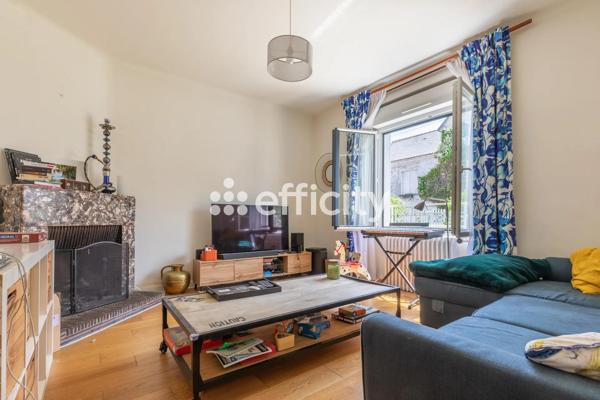 Maison
         7 pièces
        - 199 m² Exclusivité 475 000 € *