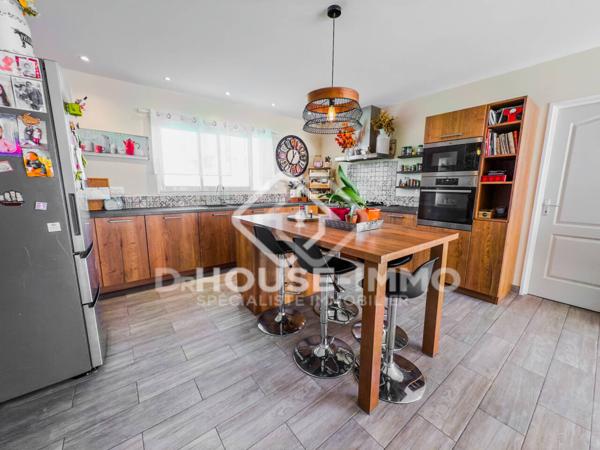 Maison à vendre 6 pièces de 143 m²