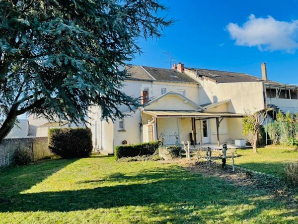 Maison Parthenay 6 pièce(s) 174.45 m2