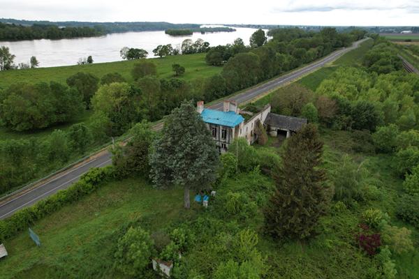 Ancien relais de poste La Menitre 12 pièce(s) 400 m2