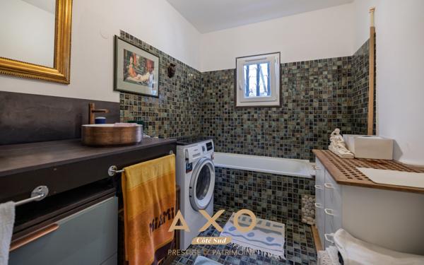 Puyricard -  Maison 215 m2 - Terrain 4300m2 - Piscinable
