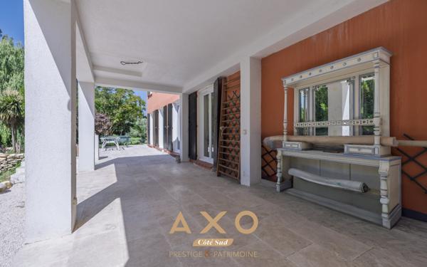 Puyricard -  Maison 215 m2 - Terrain 4300m2 - Piscinable