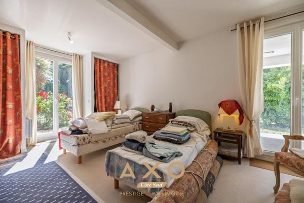 Puyricard -  Maison 215 m2 - Terrain 4300m2 - Piscinable