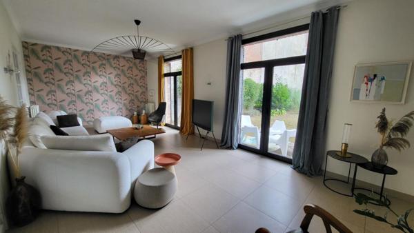 BELLE MAISON BOURGEOISE HYPER CENTRE AVEC GRAND JARDIN