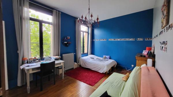 BELLE MAISON BOURGEOISE HYPER CENTRE AVEC GRAND JARDIN