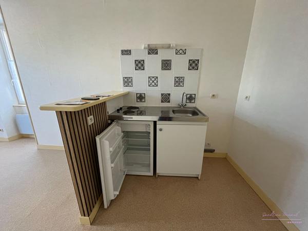 Studio duplex avec espace nuit séparé - Libre immédiatement - Vihiers
