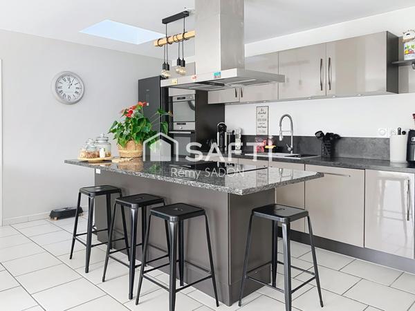 Maison récente, lumineuse, spacieuse, 4 chambres