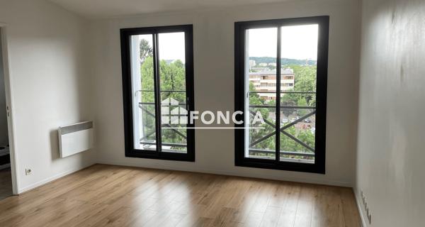 Location Studio 29.25 m² - Sceaux 92330