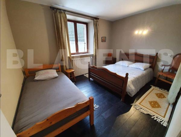 Maison longère 11 pièces - 240m²