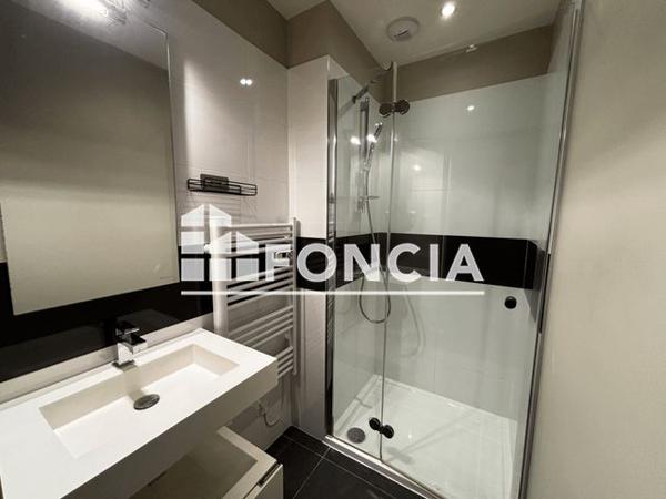 Location Appartement 2 pièces 50.42 m² - 12 RUE DESCARTES Tours 37000