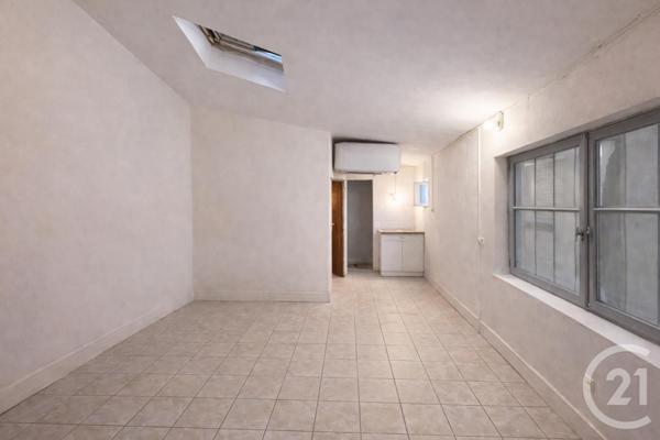 Appartement F1 à vendre  1 pièce - 23 m2 STAINS - 93
