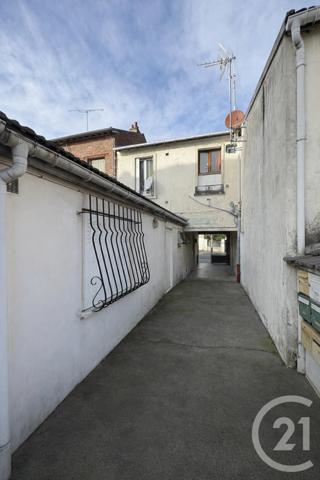 Appartement F1 à vendre  1 pièce - 23 m2 STAINS - 93